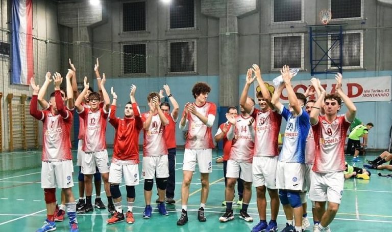 I ragazzi del Conad Montanaro (foto Fb Volley Montanaro Channel)