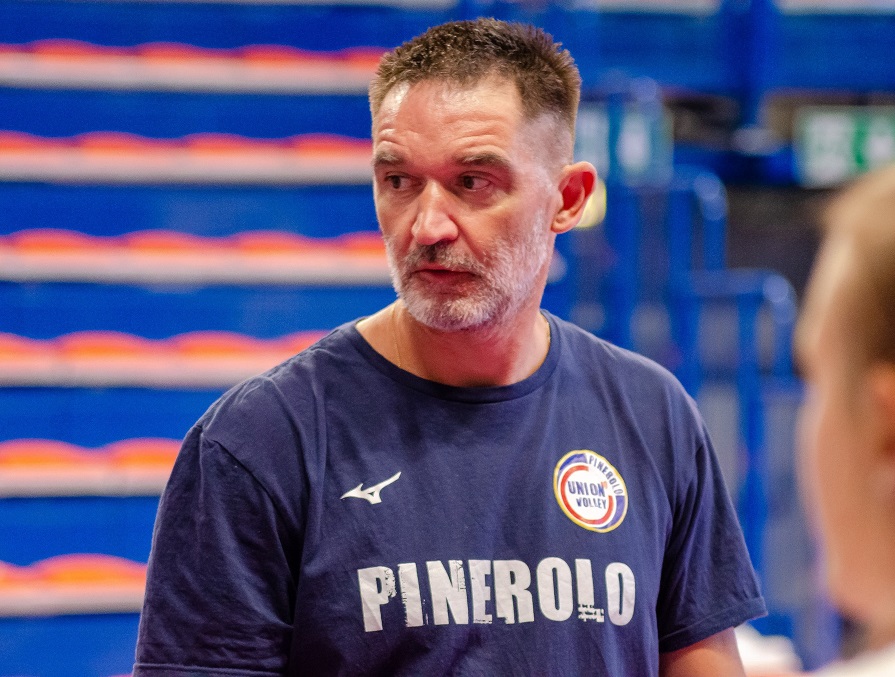 Il coach Michele Marchiaro (foto Unionvolley Pinerolo)