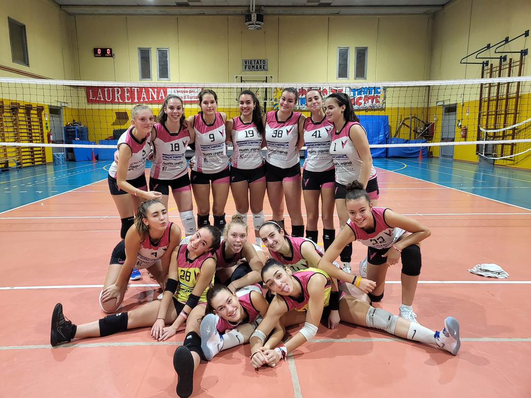 Serie D femminile, le ragazze della Numeraria Virtus Biella in testa al Girone D (foto Fb Virtus Volley)