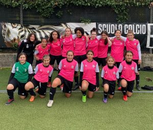 Under 12 femminile, la SCA Asti di Pugno (foto Fb Scuola Calcio Astigiana)