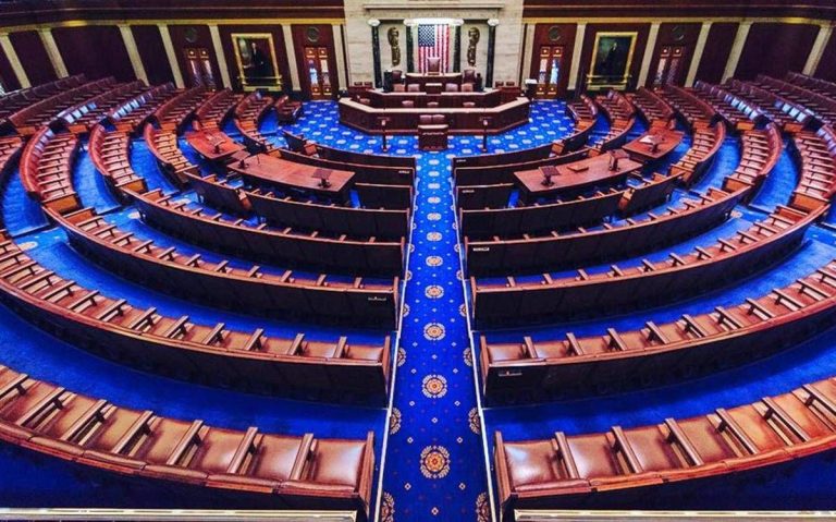 Usa, la Camera approva pacchetto finanziamenti per porre fine a shutdown